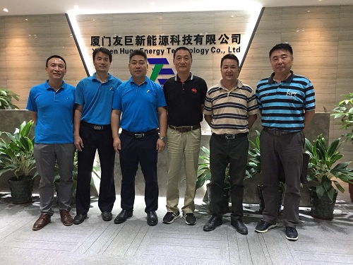 Fujian nova associação de promoção da indústria de tecnologia de energia sun yizhao e vice-secretário tang hao visitaram uma enorme energia para orientar o trabalho
